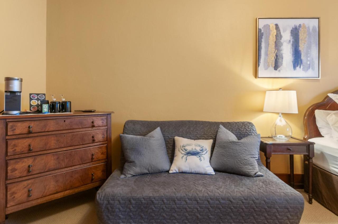 Casa Grande Inn & Suites Penticton Kültér fotó