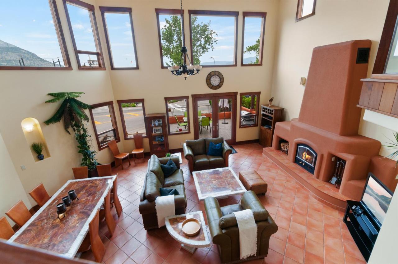 Casa Grande Inn & Suites Penticton Kültér fotó